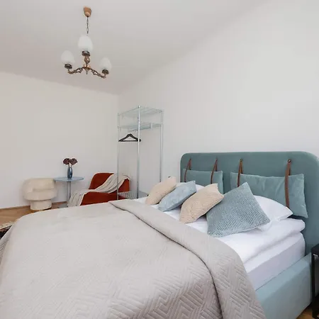 Appartamento Stylish With Balcony In By Renters Varsavia